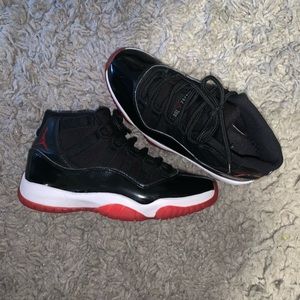 Jordan bred 11s size 8